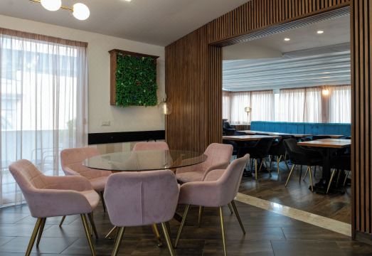 Hotel San Michele Hotel Overview