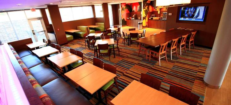 Fairfield Inn & Suites London图片