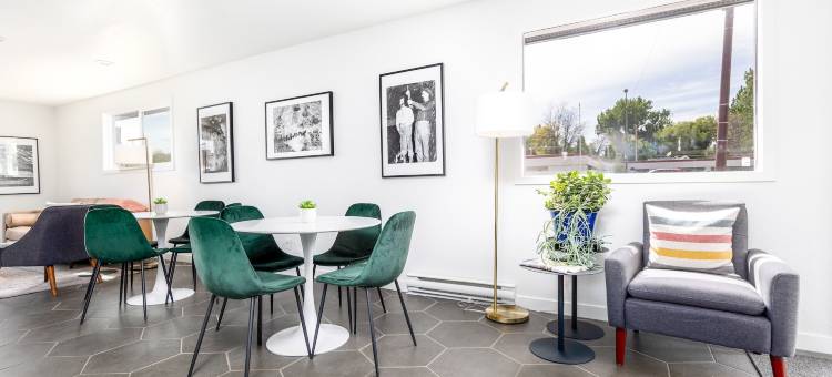 矿车汽车旅馆(Minecart Motor Lodge)图片