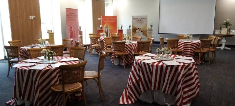 亚松森阿维亚多雷斯智选假日酒店(Holiday Inn Express Asuncion Aviadores)图片