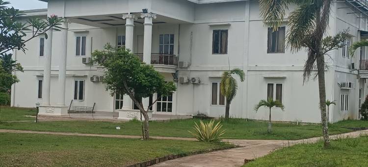 OYO 93512 翁布伊民宿靠近哈吉伊鲁斯卡当安Ketupat(OYO 93512 Umbuy Homestay NearKetupat Kandangan Haji Irus)图片