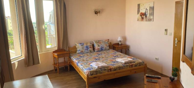 阿赫洛伊(Aheloy)图片