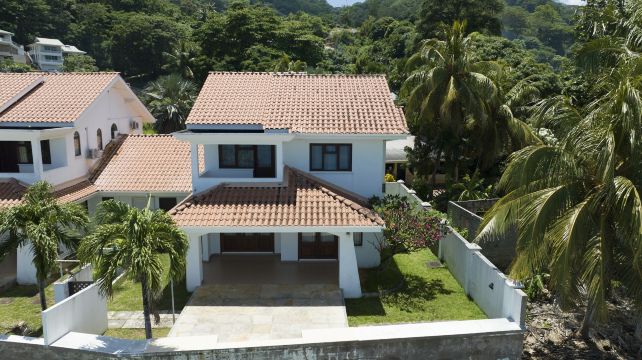 Beach View Villa - Beauvallon VillasHotel Overview