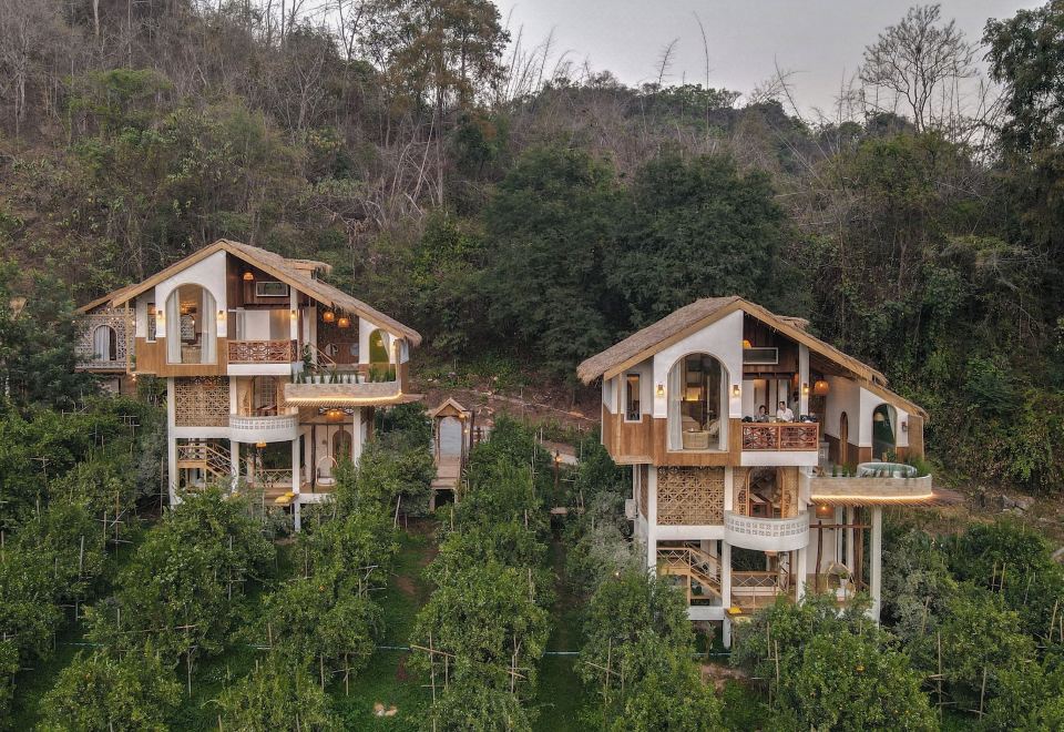Akha PhamiO Hotel Overview