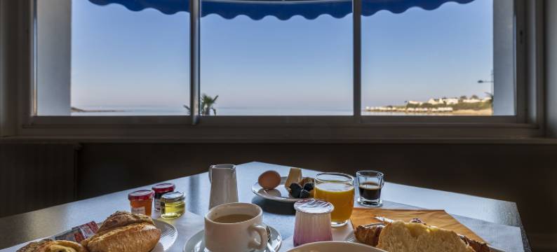 赛里斯鲁瓦扬 - 德拉普拉奇乐格兰德酒店(Cerise Royan - le Grand Hôtel de la Plage)图片