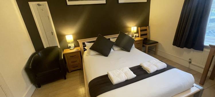 奥克赫斯特盖特维克住宿加早餐(Oakhurst Gatwick B&B)图片