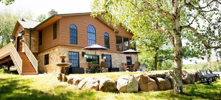 路易莎湖畔5卧室度假屋: 桑拿, 纱网门廊, 露台, 壁炉(5Br Lakefront Home on Lake Louisa: Sauna, Screen Porch, Patio, Fireplace)图片