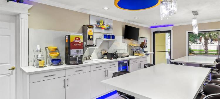 休斯顿东戴斯酒店(Days Inn by Wyndham Houston East)图片