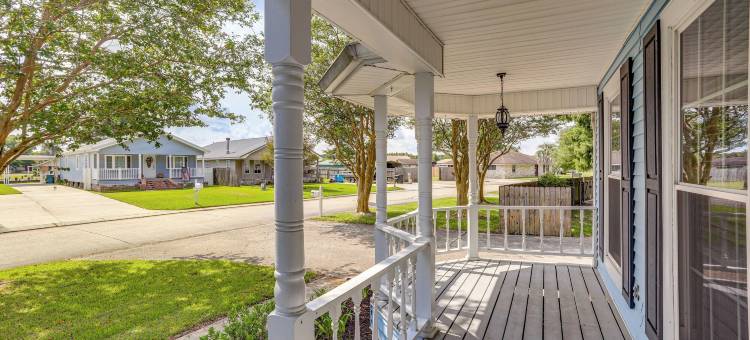 距摩根城市中心5英里：滨水度假屋(5 Mi to Downtown Morgan City: Waterfront Retreat)图片