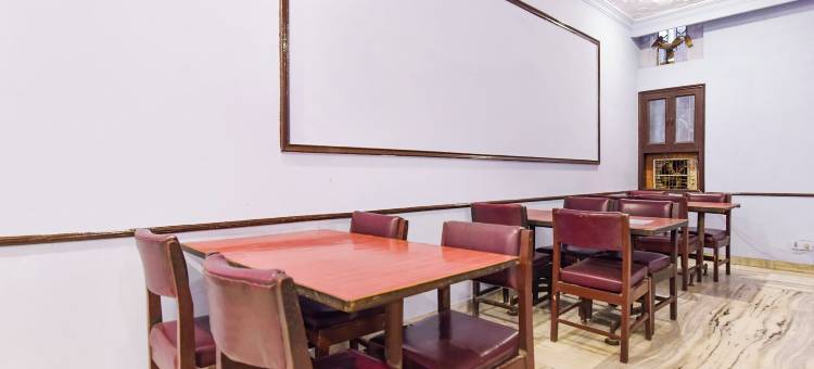 Fabhotel 贾伊曼加尔宫(FabHotel Jai Mangal Palace - Sindhi Camp Bus Stand, Jaipur Railway Station,Sindhicamp Metro Station)图片