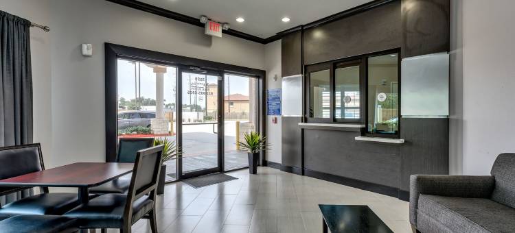 IAH机场北美洲佳价套房酒店(Americas Best Value Inn and Suites IAH Airport North)图片