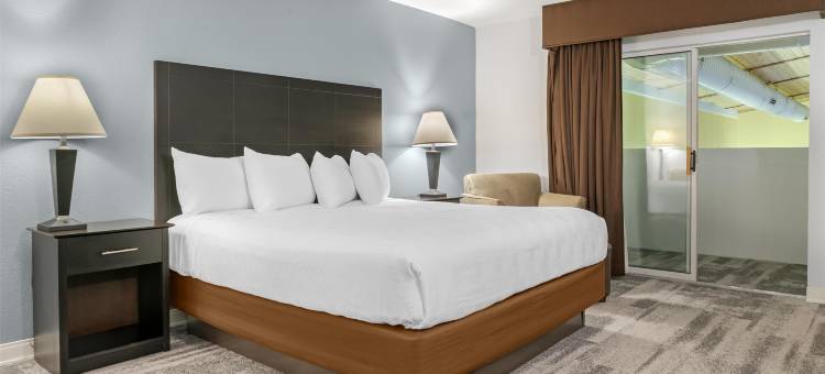 雷克文思贝斯特韦斯特酒店(Best Western Lakewinds)图片