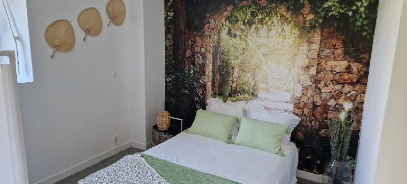 Apartment with swimming pool, wifi图片