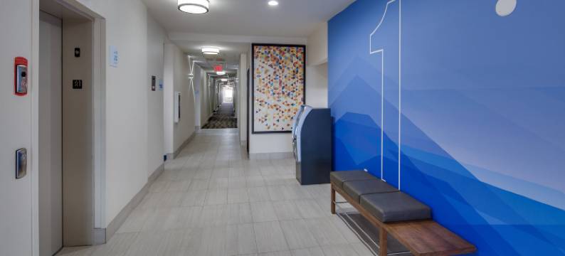 智选假日套房酒店底特律 - 法明顿山(Holiday Inn Express & Suites DETROIT - FARMINGTON HILLS by IHG)图片