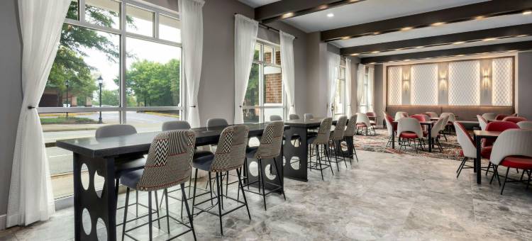 雅典市中心万怡酒店(Courtyard Athens Downtown)图片