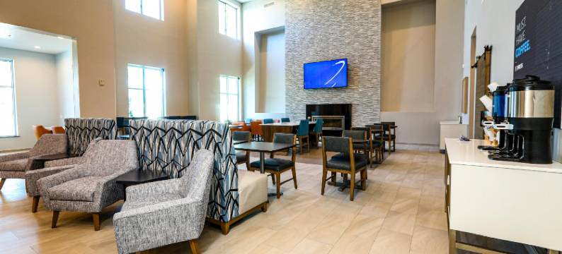 智选假日套房酒店在普雷斯顿北达拉斯(Holiday Inn Express & Suites NORTH DALLAS AT PRESTON by IHG)图片