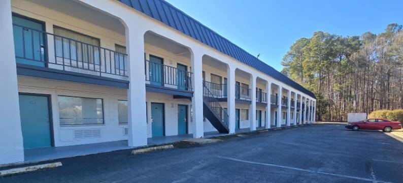 OYO纽波特纽斯US-60日出酒店(Sunrise Inn by OYO Newport News US-60)图片