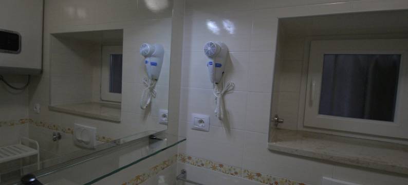 奥利瓦公寓酒店(Apartments and Rooms Oliva)图片