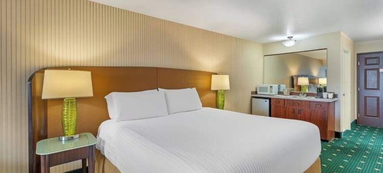 罗格丽晶套房客栈(Rogue Regency Inn & Suites)图片