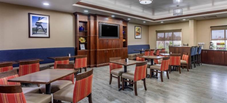奥利夫布兰奇西舒适套房酒店(Comfort Suites Olive Branch - Memphis South)图片