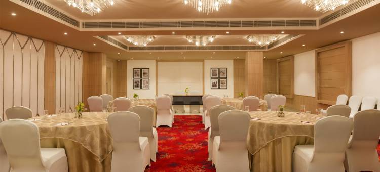 红狐狸柠檬树酒店，德拉敦(Red Fox by Lemon Tree Hotels, Dehradun)图片