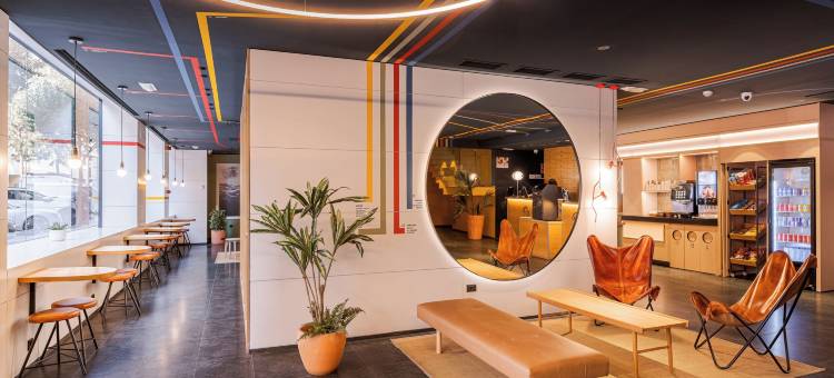 卡斯特利翁住宿加早餐酒店(B&B Hotel Castellón)图片