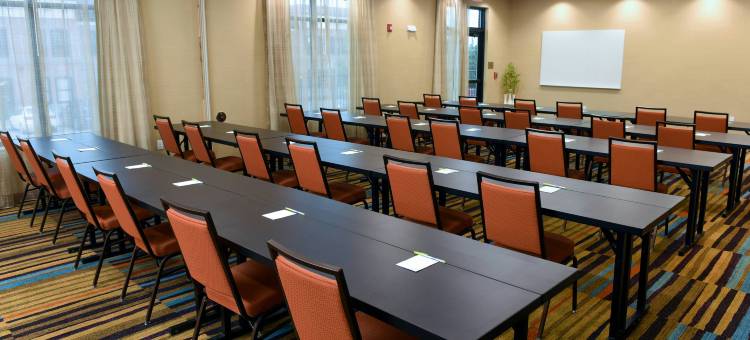 奥马哈西部万枫酒店及套房(Fairfield Inn & Suites Omaha West)图片