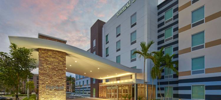西棕榈滩万枫酒店及套房(Fairfield Inn & Suites West Palm Beach)图片