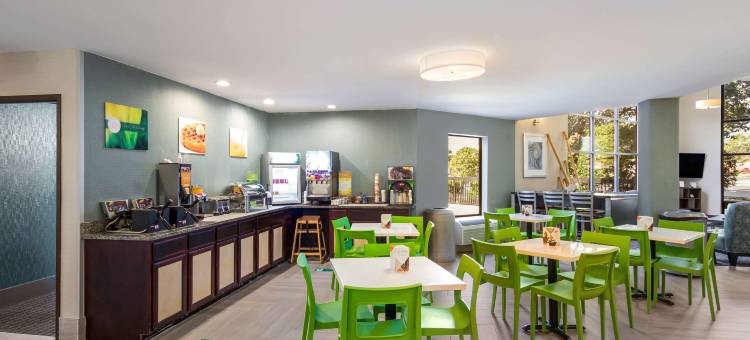 凯艺酒店-近彻里波因特MCAS(Quality Inn Near Mcas Cherry Point)图片