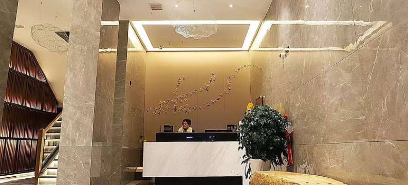 新荷花酒店(岳阳南站店)图片