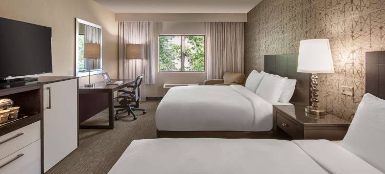 芝加哥伍德戴尔埃尔克格罗夫希尔顿逸林酒店(DoubleTree by Hilton Hotel Chicago Wood Dale - Elk Grove)图片