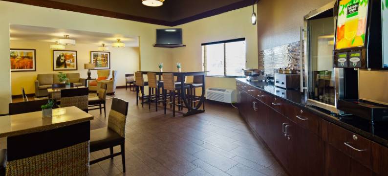 暮后小酌贝斯特韦斯特酒店(Best Western Sundowner)图片