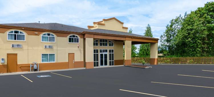 得梅因红狮套房酒店(Red Lion Inn & Suites des Moines)图片