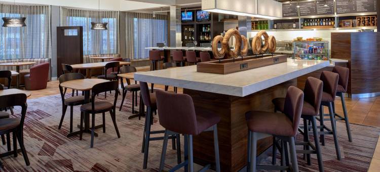 印第安纳波利斯卡梅尔索尼斯塔精选酒店(Sonesta Select Indianapolis Carmel)图片