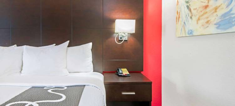 埃尔克城拉昆塔温德姆套房酒店(La Quinta Inn & Suites by Wyndham Elk City)图片