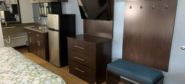 HomeTowne Studios Battle Creek图片