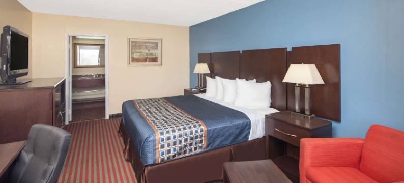 里士满山/萨凡纳地区Travelodge by Wyndham酒店(Travelodge by Wyndham Savannah Area/Richmond Hill)图片