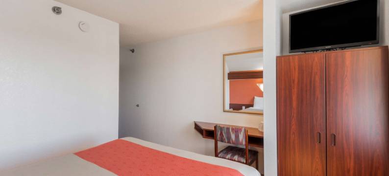 奥拉西6号汽车旅馆(Motel 6 Olathe, KS)图片