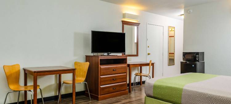 奥克代尔6号汽车旅馆(Motel 6 Oakdale, CA)图片