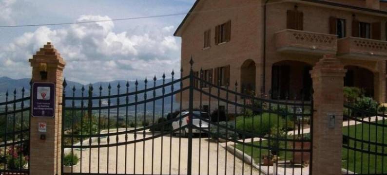 拉科里纳德尔萨格瑞恩提诺酒店(La Collina Del Sagrantino)图片