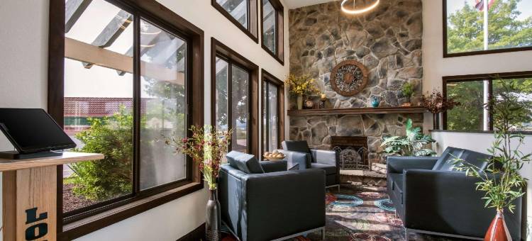 布鲁斯堡凯艺酒店(Quality Inn Bloomsburg)图片