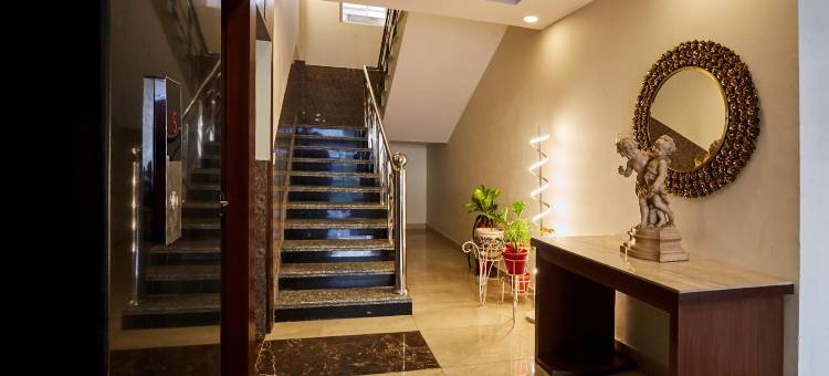 Treebo 大遗产精英带屋顶咖啡馆(Treebo Grand Legacy Elite with Roof Top Cafe)图片