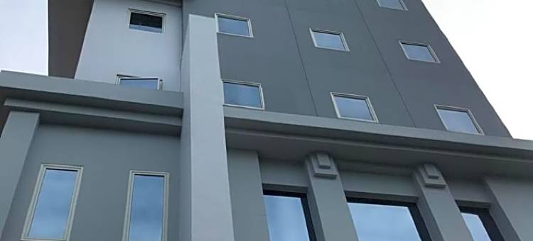 宜必思快捷苏腊巴亚蒂博尼哥罗酒店(Ibis Budget Surabaya Diponegoro)图片