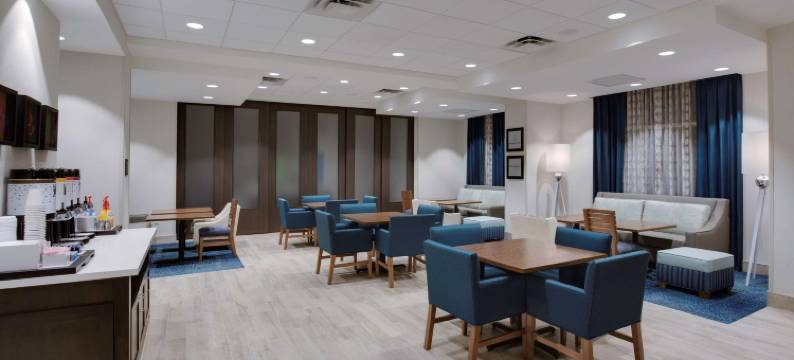 希尔顿欢朋酒店-佛罗里达州罗德岱堡波帕诺滩(Hampton Inn Ft. Lauderdale/Pompano Beach)图片