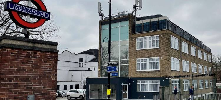 诺斯菲尔德伊灵贝斯特韦斯特酒店(Best Western Northfields Ealing Hotel)图片