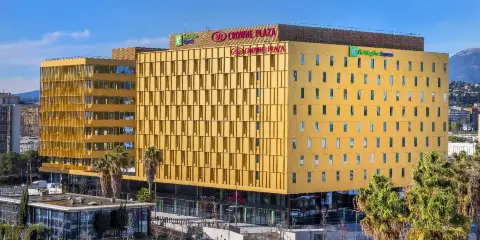 尼斯大競技場智選假日酒店