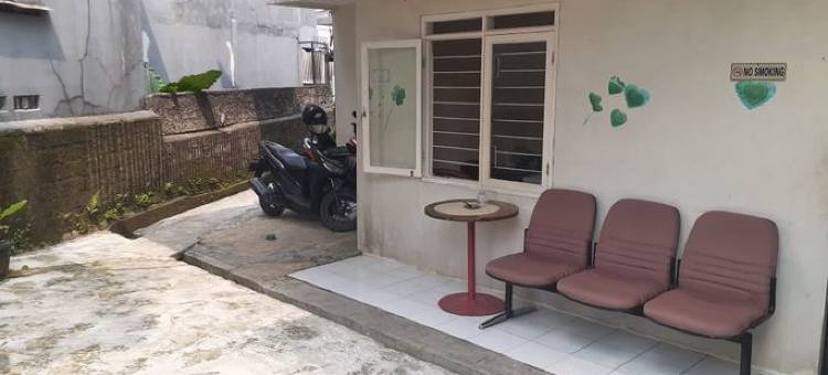 SPOT ON 3988 卡米利亚巴拉南桑伊斯兰教法寄宿(Kost Carmelia Syariah Baranangsiang Bogor)图片