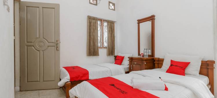 RedDoorz Syariah Near Watervang Lubuk Linggau 2图片