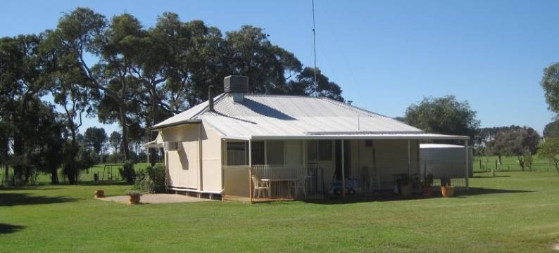 桑迪湖农场酒店(Sandy Lake Farm)图片
