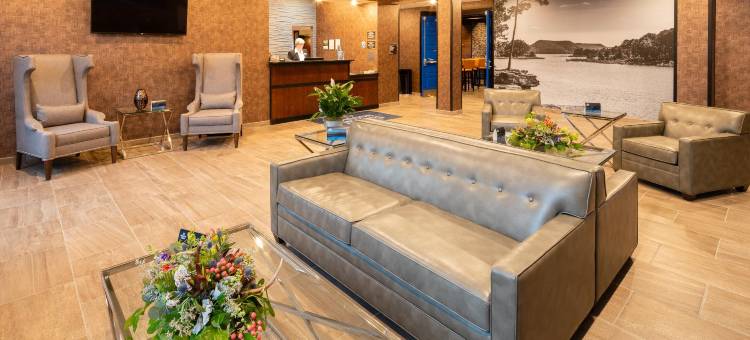 鹅卵石套房酒店 - 费尔菲德湾(Cobblestone Inn & Suites Fairfield Bay)图片